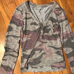 Aero Camo Pink & Purple Top